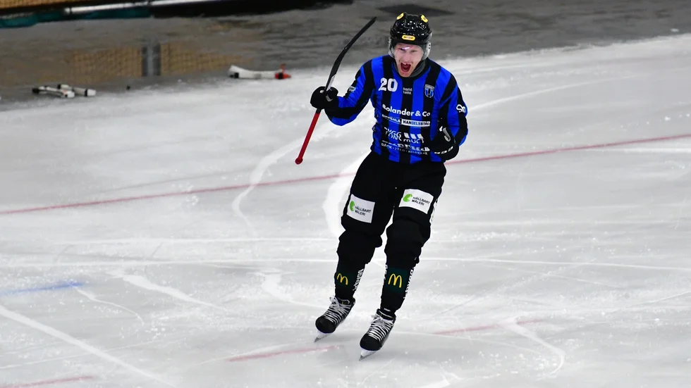 Kalle Mårtensson klippte in kvitteringen till 6-6 hemma mot Villa Lidköping. 