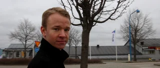 Han vill bygga bort barriärerna