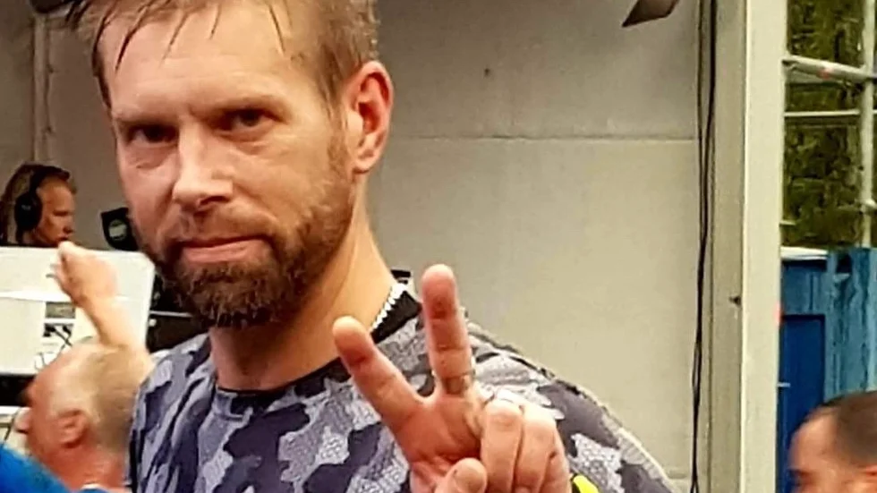 Motalas hinderlöpare Staffan Linnå har börjat 2020 års utmaningar. I alla fall laddningen. 22 februari startar Linnå i Höga kusten winter trail.