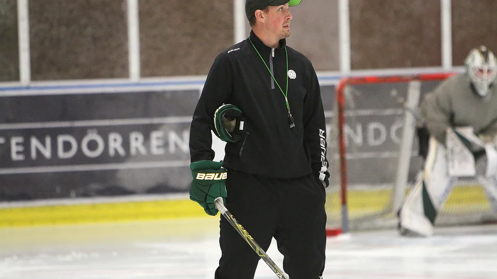 Johan Jonssons ESK möter Hammarby hemma i kväll. 