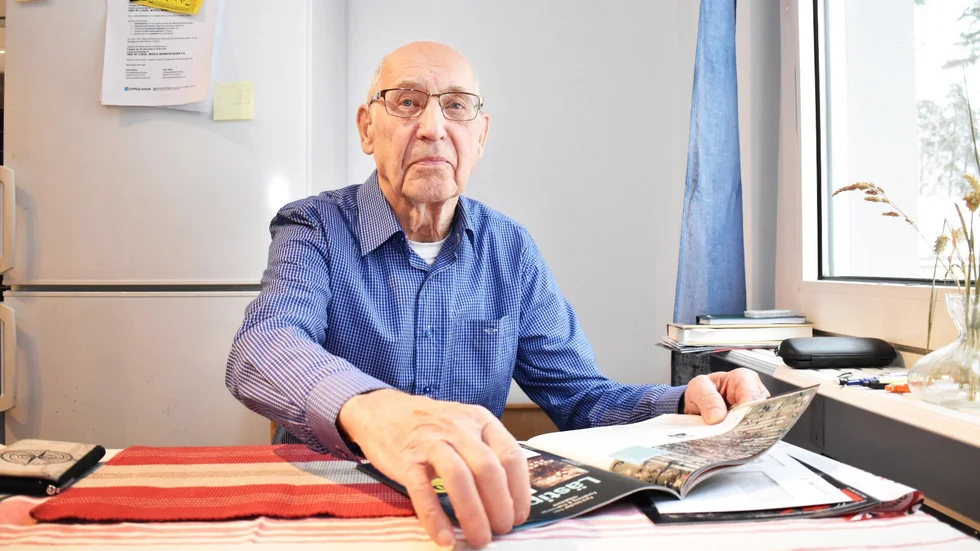 Valdemar Vallgårda läser mycket. UNT förstås, alltid till frukosten, tidningar och böcker om aktuell forskning och miljö och han följer nyhetsbevakningen på tv.