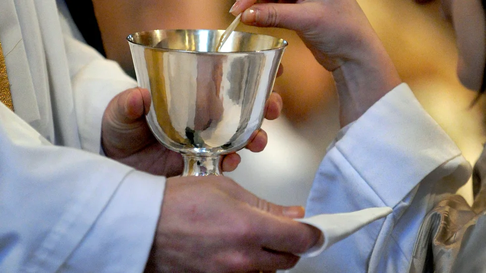 Norra Tjust pastorat kommer inte att erbjuda nattvard den närmaste tiden och evenemang för äldre ställs in.