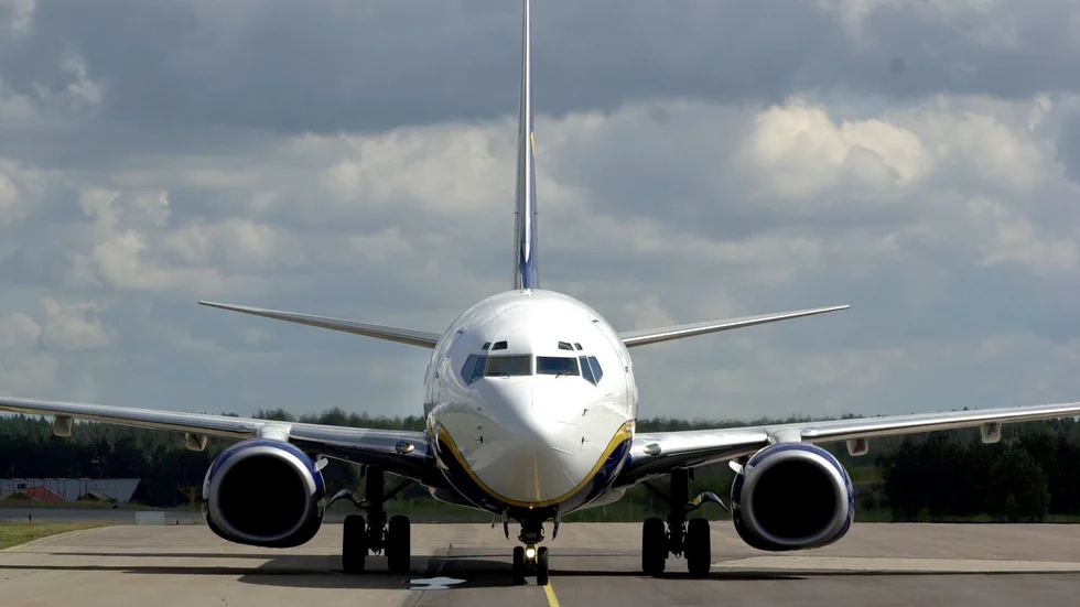 Utrustningen som varje dag används på flygplatser måste moderniseras. Allt som går på diesel eller bensin finns som elektriska alternativ, skriver Viktor Andersson, ordförande Transports Flygavdelning med flera.
