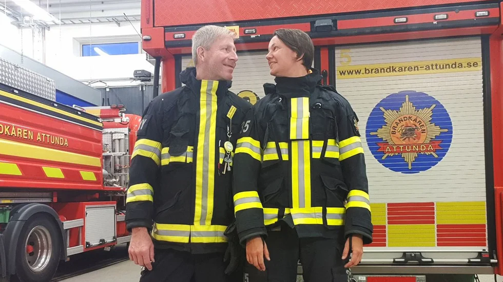Kenneth Nyman och Kristina Gissler blev kära på brandstationen i Knivsta. De hade pratat om att gifta sig redan innan Kenneth friade i tv-programmet Drömpyramiden, påhejad av programledaren.