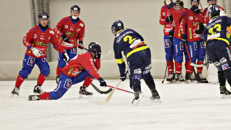 Unik inleder kvalet borta mot Jönköping.