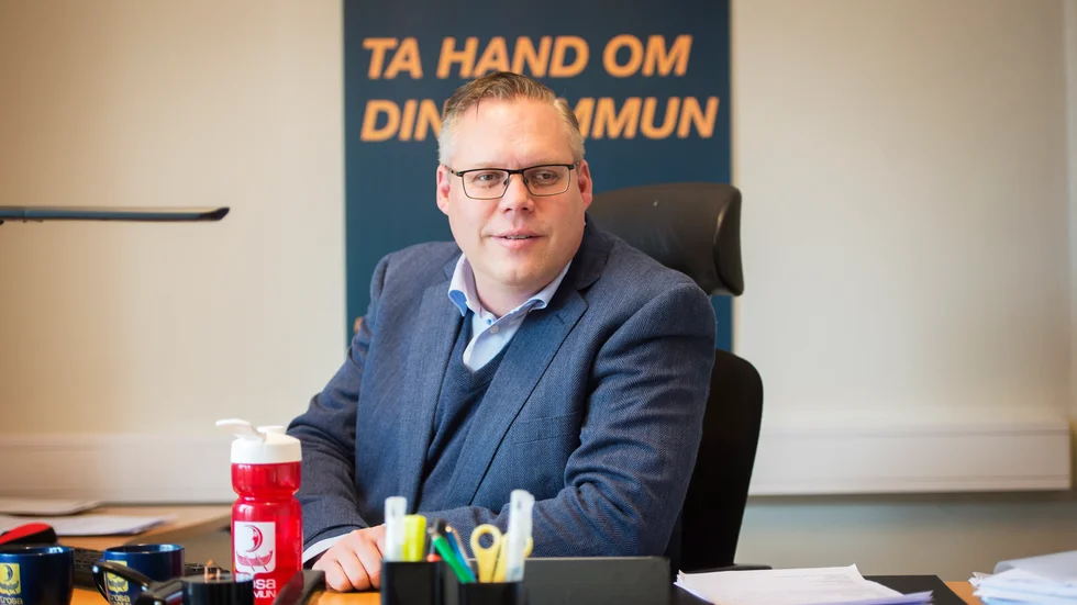 Daniel Portnoff (M) presenterar en rad förslag på åtgärder för att stötta de lokala företagen i Trosa som drabbats av coronakrisen.
