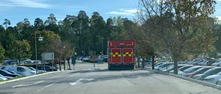 En till sjukhus efter mopedolycka