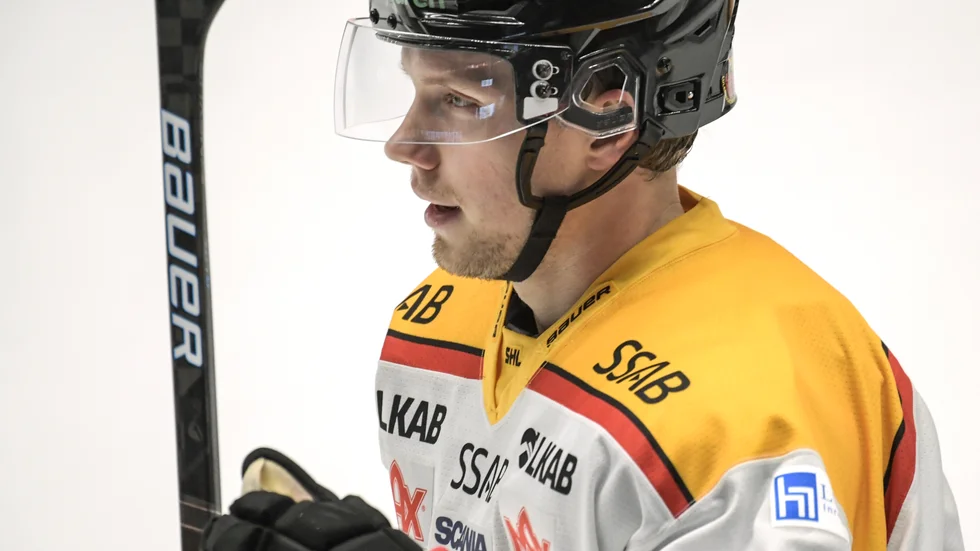 Petter Emanuelsson förväntas vara tillgänglig för spel mot Linköping. 