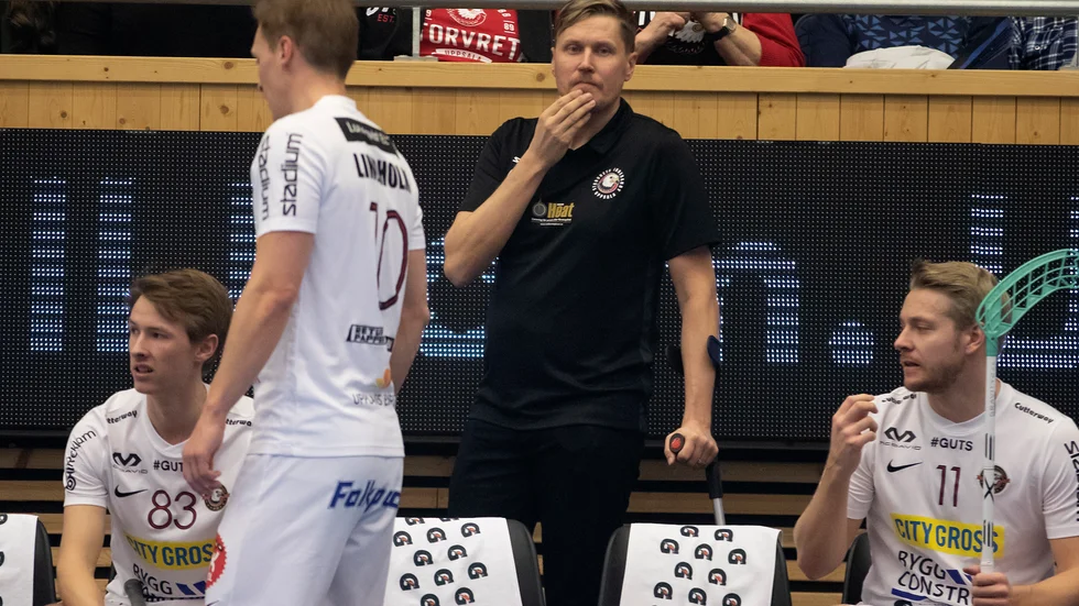 Det segrande laget i hinderbanetävlingen: Joakim Ståhl, Daniel Persson, Alexander Mathisen, Ozan Sagir och Fred Berath.