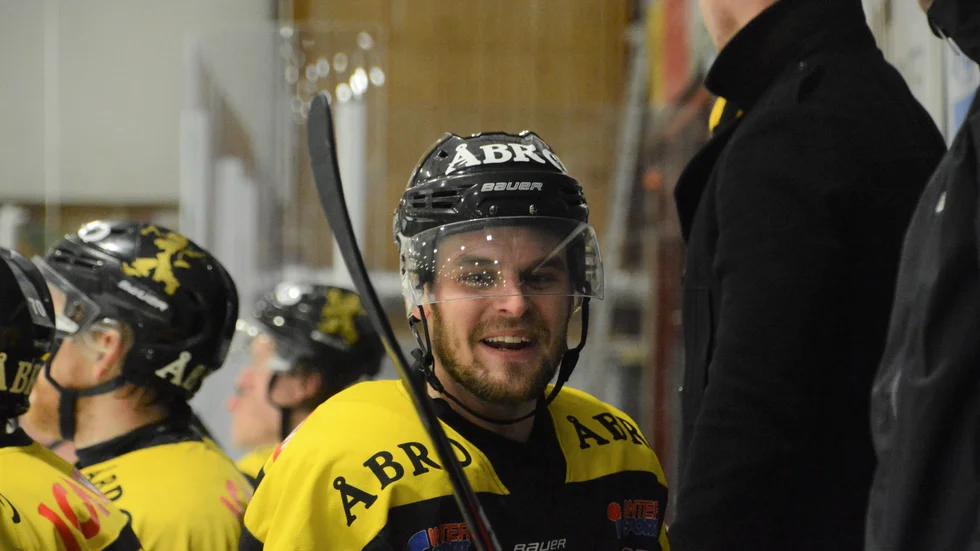 Oskar Carlsson har gjort en bra säsong för Vimmerby, med mycket spel i powerplay och en hel del mål. 