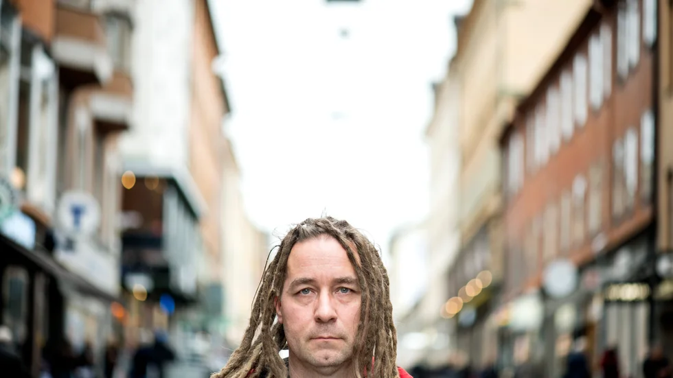 Peter Granberg är sångare i Charta 77.