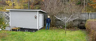 Bortglömd mark kring bullerplank förvirrar