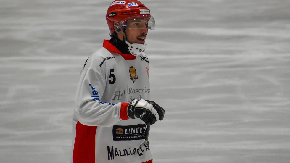 Eric Sundberg stod för två mycket viktiga straffmål när Målilla bortaslog Skirö B. 