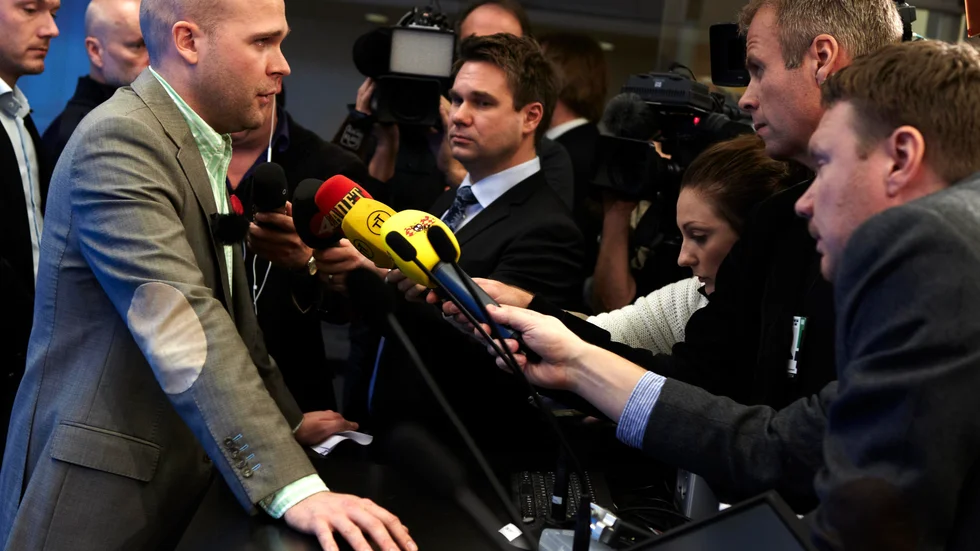 Sverigedemokraternas ekonomisk-politiske talesperson Erik Almqvist avgår efter rasistskandalen på Kungsgatan 2010.