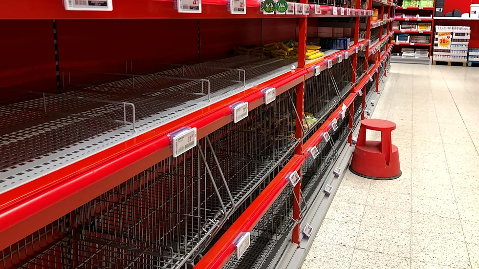 Pasta- och rishyllan i Enköpings största livsmedelsbutik Ica Maxi stormarknad just nu.