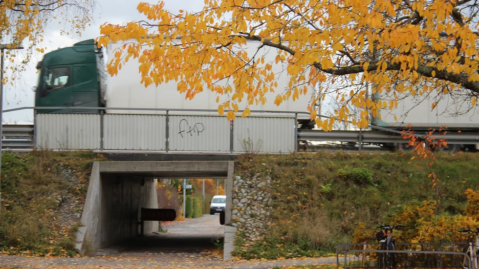 Gång- och cykeltunneln under gamla E 18 i Hummelsta