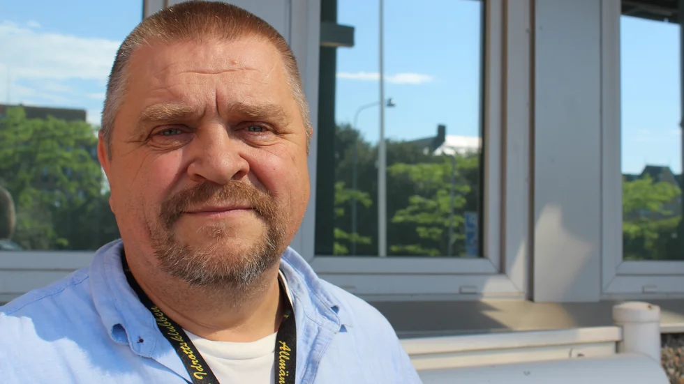 Kommunpolis Peter Johansson får nu en kollega, men det är ännu inte officiellt vem det är.