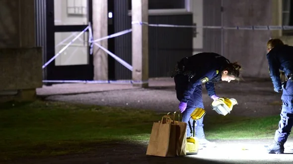 Polisen sökte på lördagskvällen efter spår 
