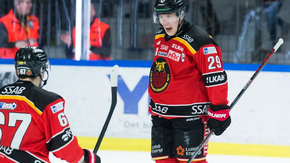 Erik Gustafsson klev fram och visade varför han har ett C på tröjan. 