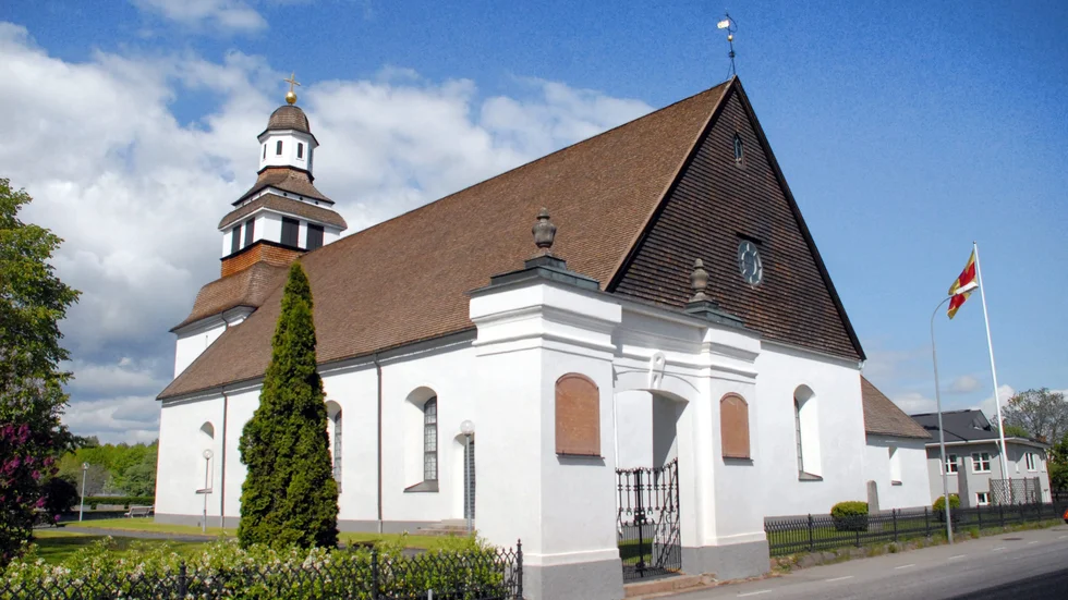 En offentlig toalett vid kyrkan i Södra Vi har utsatts för skadegörelse i helgen. Därför har församlingen nu beslutat att stänga toaletten utanför arbetstid.