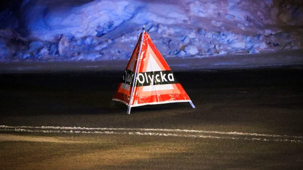 Polisen rapporterar på fredagskvällen om en rad viltolyckor runt om i länet med både älg och ren. Det gäller med andra ord att vara uppmärksam om man är ute efter vägarna.