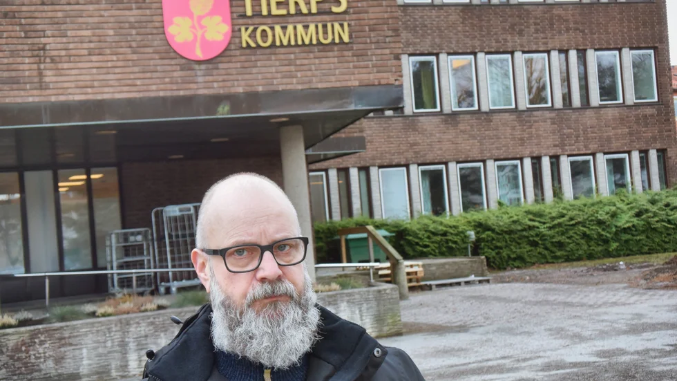 Enligt Tomas Hägg, kommunikationschef Tierps kommun, så skrämdes maskerade män på flykt från Bruksskolan i Söderfors i helgen. 