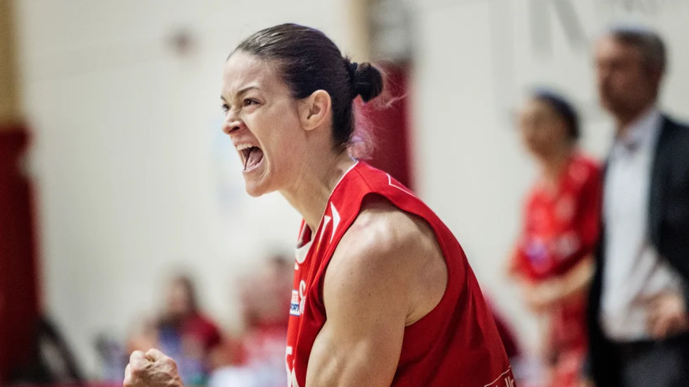 Christy Bacon är förstås med i årtiondets bästa lag vad gäller Uppsala Basket.