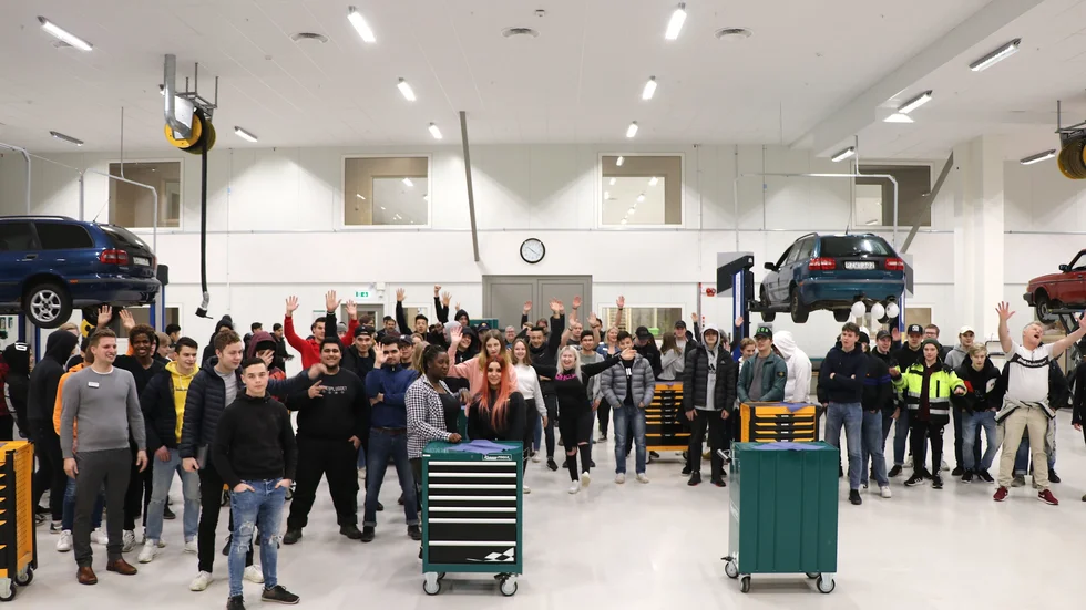Eleverna på Yrkesplugget Uppsala går numera en Motorbranschcollege-certifierad utbildning.