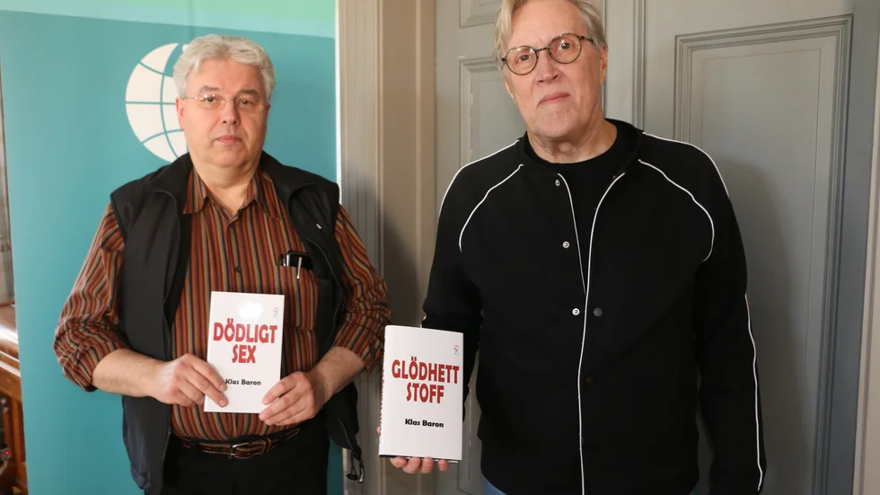 Kari Roininen och Ola Backe släpper sin tredje bok under pseudonymen Klas Baron. De två första heter "Dödligt sex" och "Glödhett stoff". 