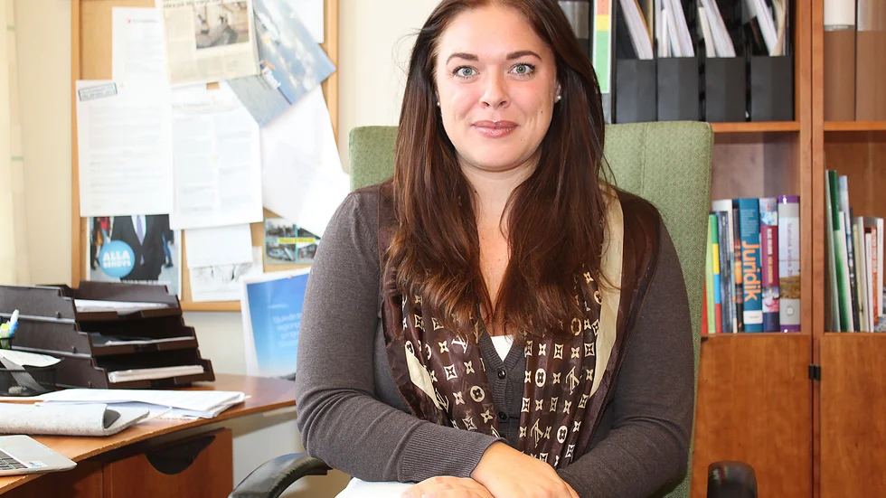 Emma Dahlin (m)oppositionsråd, Flens kommun menar att kommunen inte får agera på ett sådant sätt att det kan gynna enskild förening.