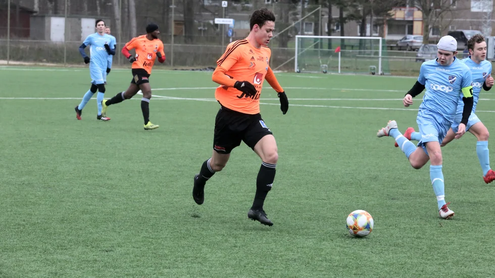 Theo Malmerfeldt gjorde FC Gutes mål i 1-3-förlusten.