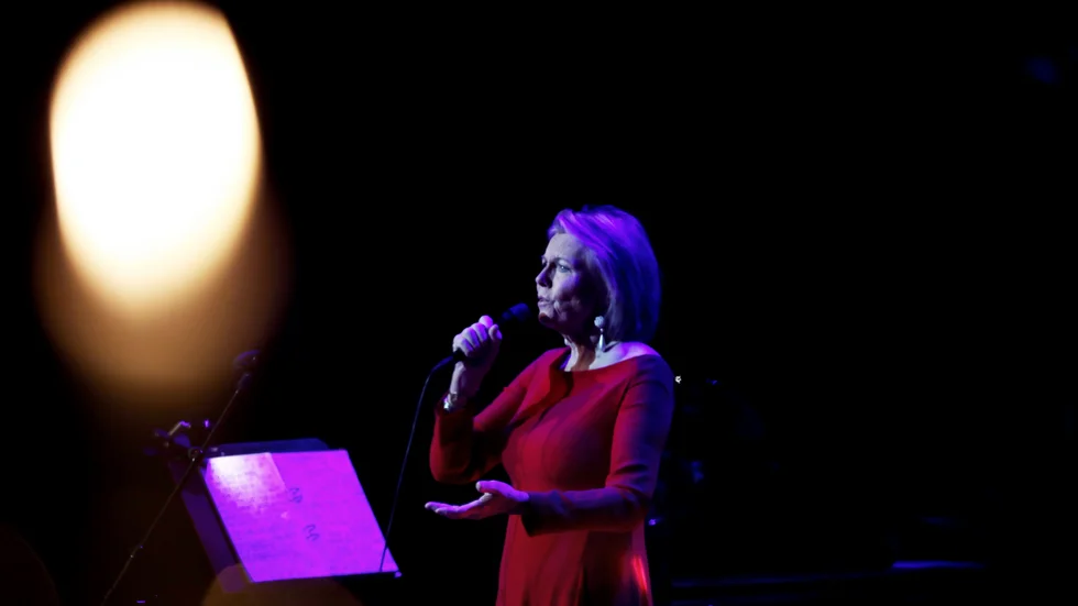 Arja Saijonmaa framförande under Lett u hjelpe 2018.