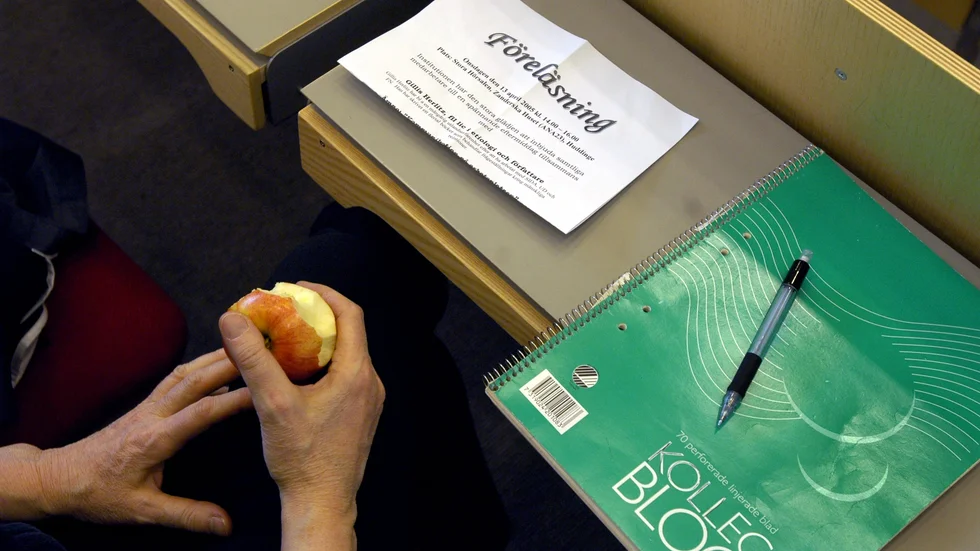 Debattörerna vill se en bättre struktur för arbetet med kompetensutveckling.