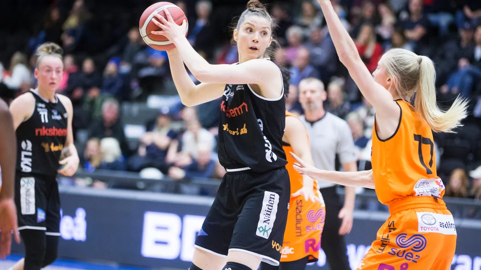 Josefin Vesterberg är en av spelarna som Luleå Basket vill skriva kontrakt med.