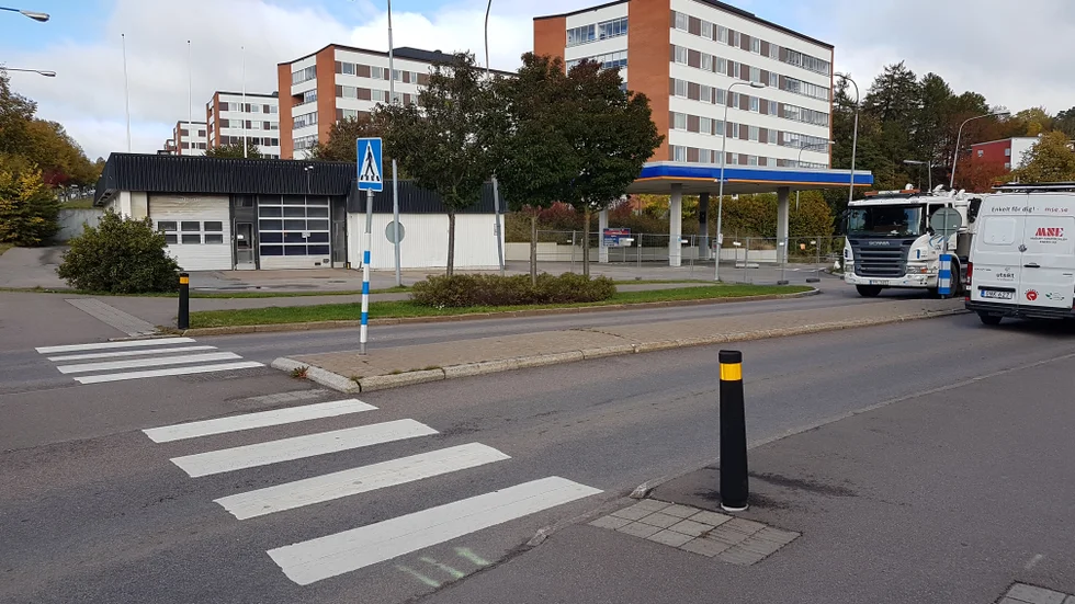 Nu försvinner Circle K-macken, före detta Statoil, i korsningen Skänningevägen Kungsvägen.