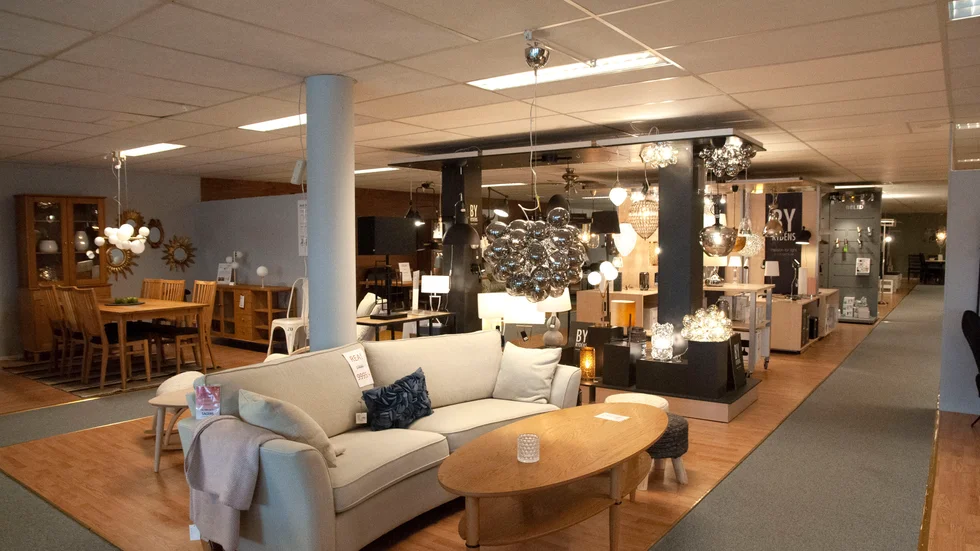 Den nu 18-årige mannen har dömts för misshandel.