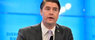 Slopa flyktingundantaget i garantipensionen
