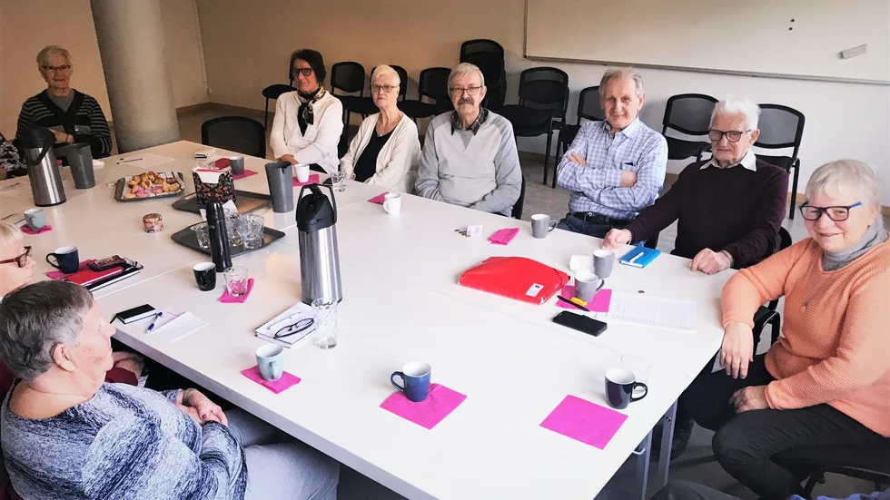 Hos PRO Brandkärr finns många som är pro-Brandkärr. Att se möjligheter är inte samma sak som att blunda för problem. Föreningslivet kan göra mycken nytta om närområdet ska förändras till det bättre.  