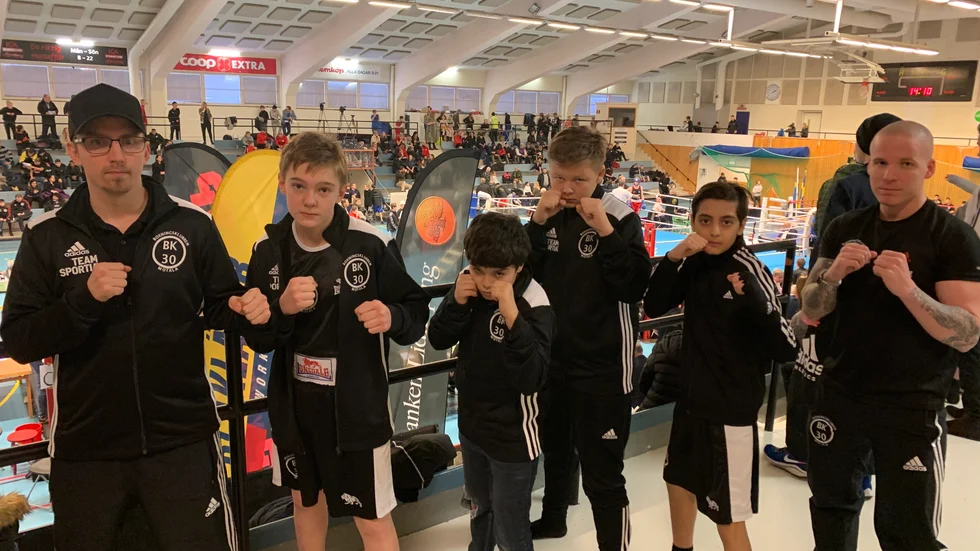 BK30-gänget tog fyra medaljer när SM i diplomboxning avgjordes i Lidköping. Alla fyra deltagare från Motala tog medalj, bland totalt 200 deltagare. Skörden blev två silver och två brons.