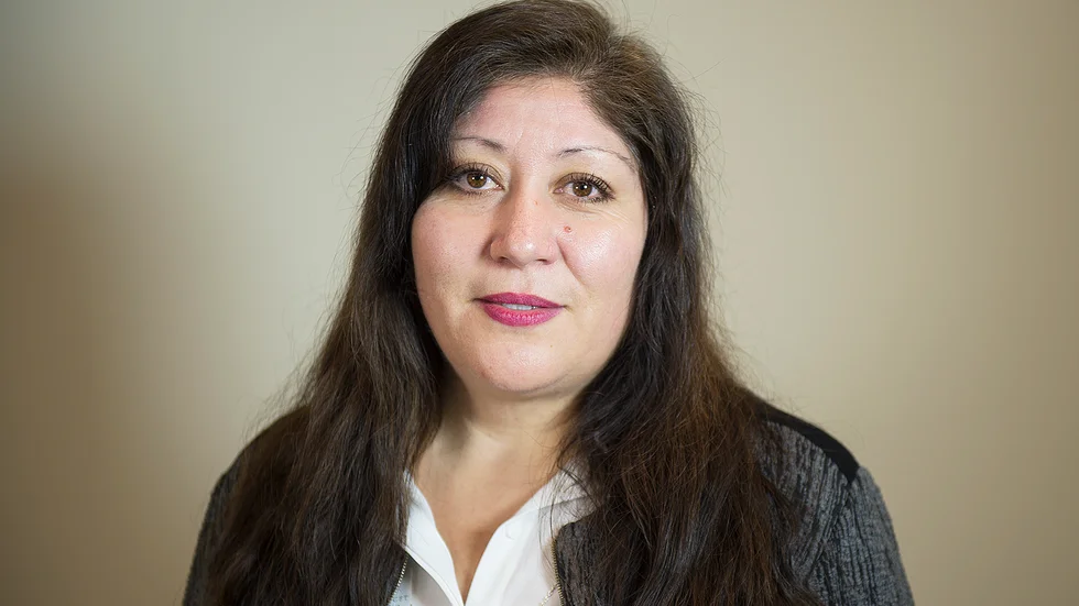 Lorena Ramos (Vfp) är öppen för att personal som blivit varslad på Karolinska kan rekryteras till den sörmländska sjukvården.