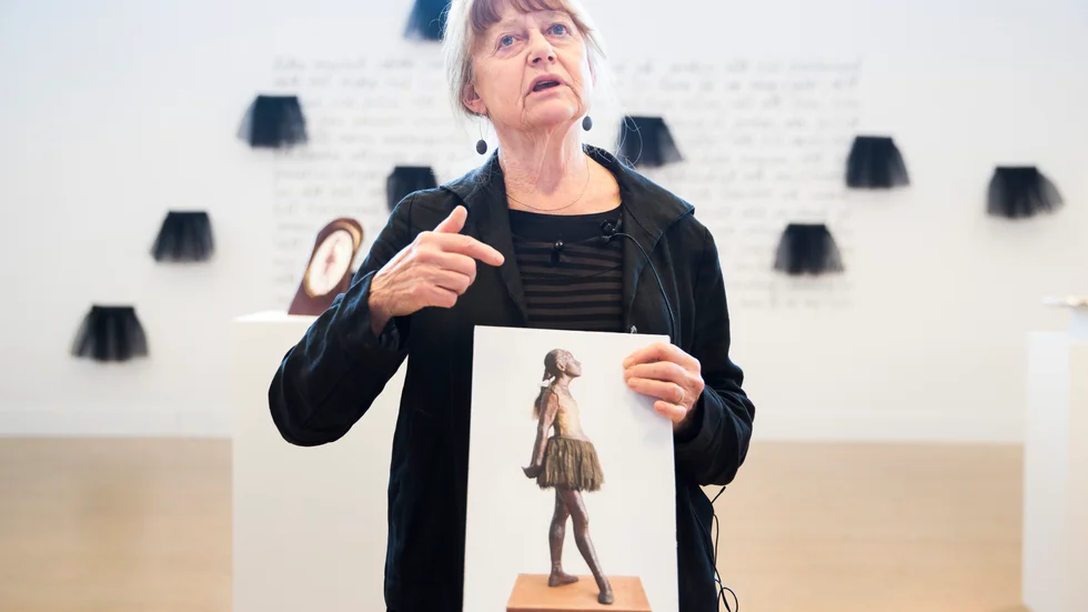 Edgar Degas ”Den lilla dansösen 14 år” ledde till Gunilla Sambergs utställning "Samkropp", om flickors utsatthet och rätt till sin kropp.