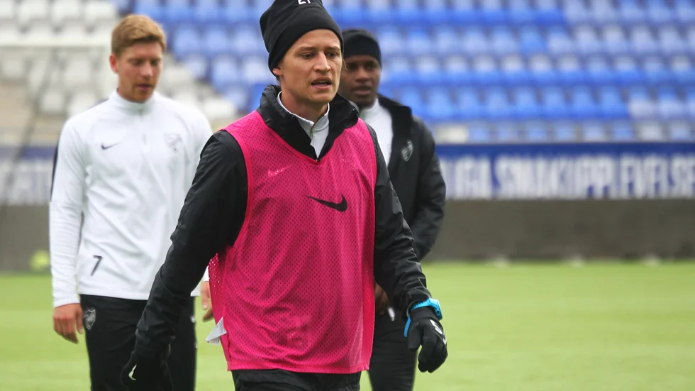 Simon Thern på torsdagsträningen när han var tillbaka på Östgötaporten.
