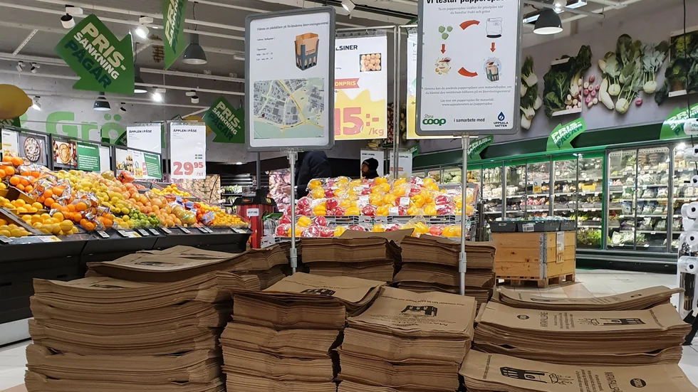 På Coop i Boländerna erbjuds nu kunderna en mer miljövänlig påse att plocka frukten i. 