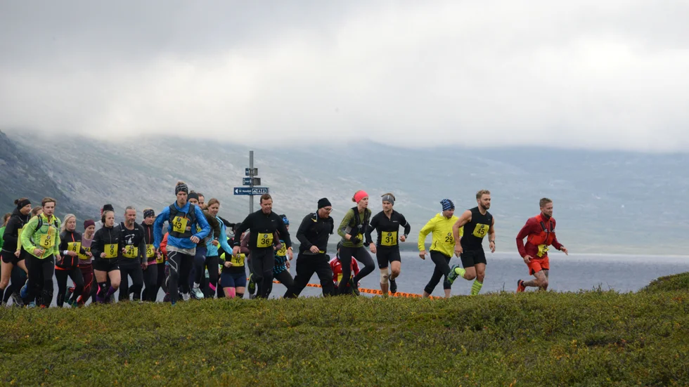 Starten har gått för terränglöpningen  Arctic circle race som får en längre uppföljare nästa sommar. (Arkivbild)