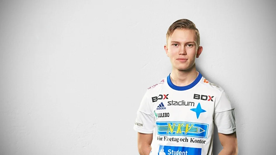 Axel Olsson har förlängt sitt kontrakt med IFK Luleå. 