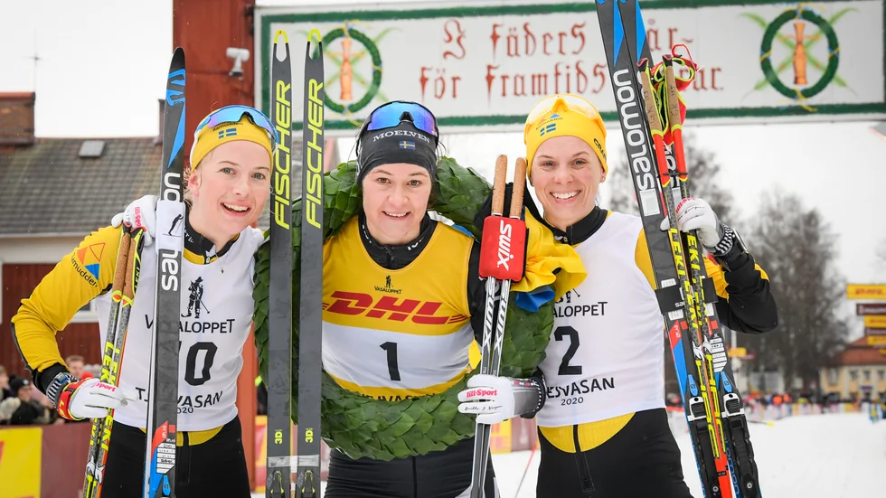 Prispallen i Tjejvasan: Ida Dahl, Britta Johansson Norgren och Lina Korsgren.