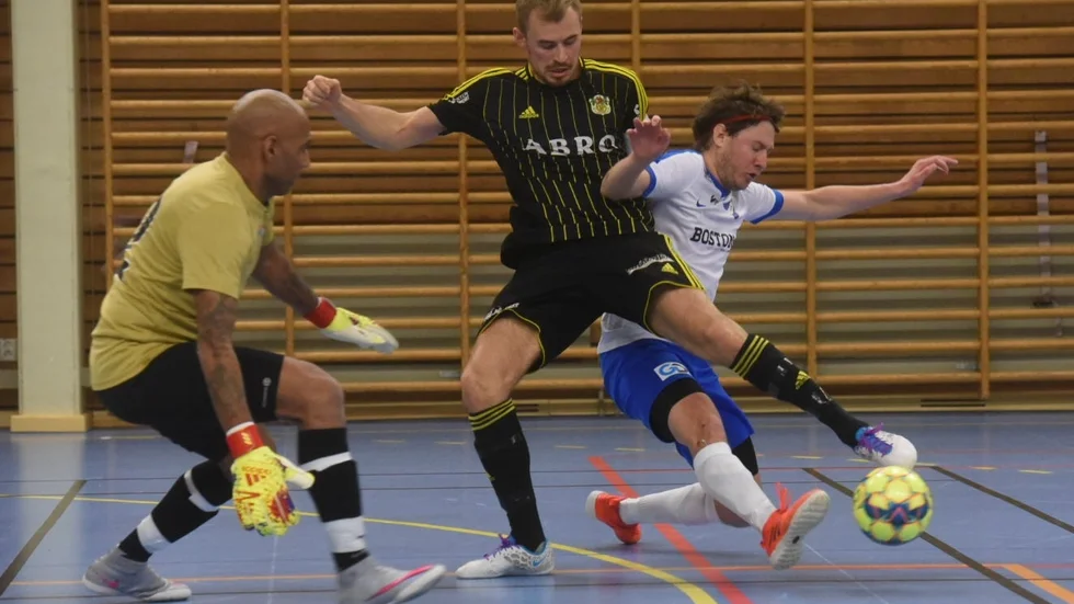 Tuff duell mellan Vimmerby och Tuna.
