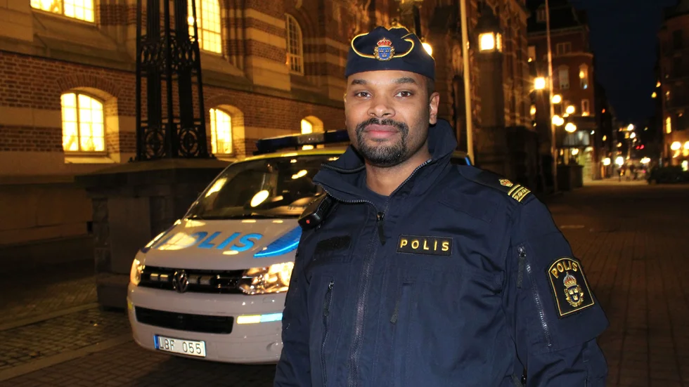 För andra gången på två månader utsattes polisen Benjamin Prom för skadegörelse av sin bil.