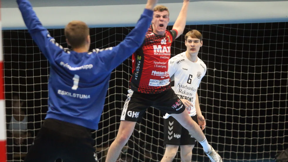 Filip Tapper är tillbaka i EHF.