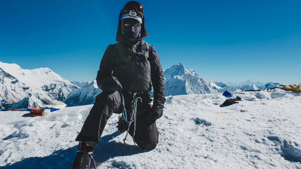 Mattias Andersson besteg det 6 848 meter höga och tekniskt krävande berget Ama Dablam i Nepal 2018.